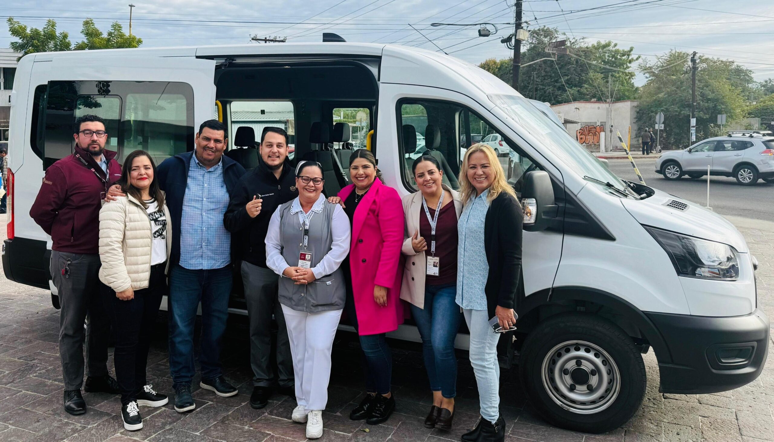 Vehículos fortalecerán campañas médicas y visitas a pacientes
