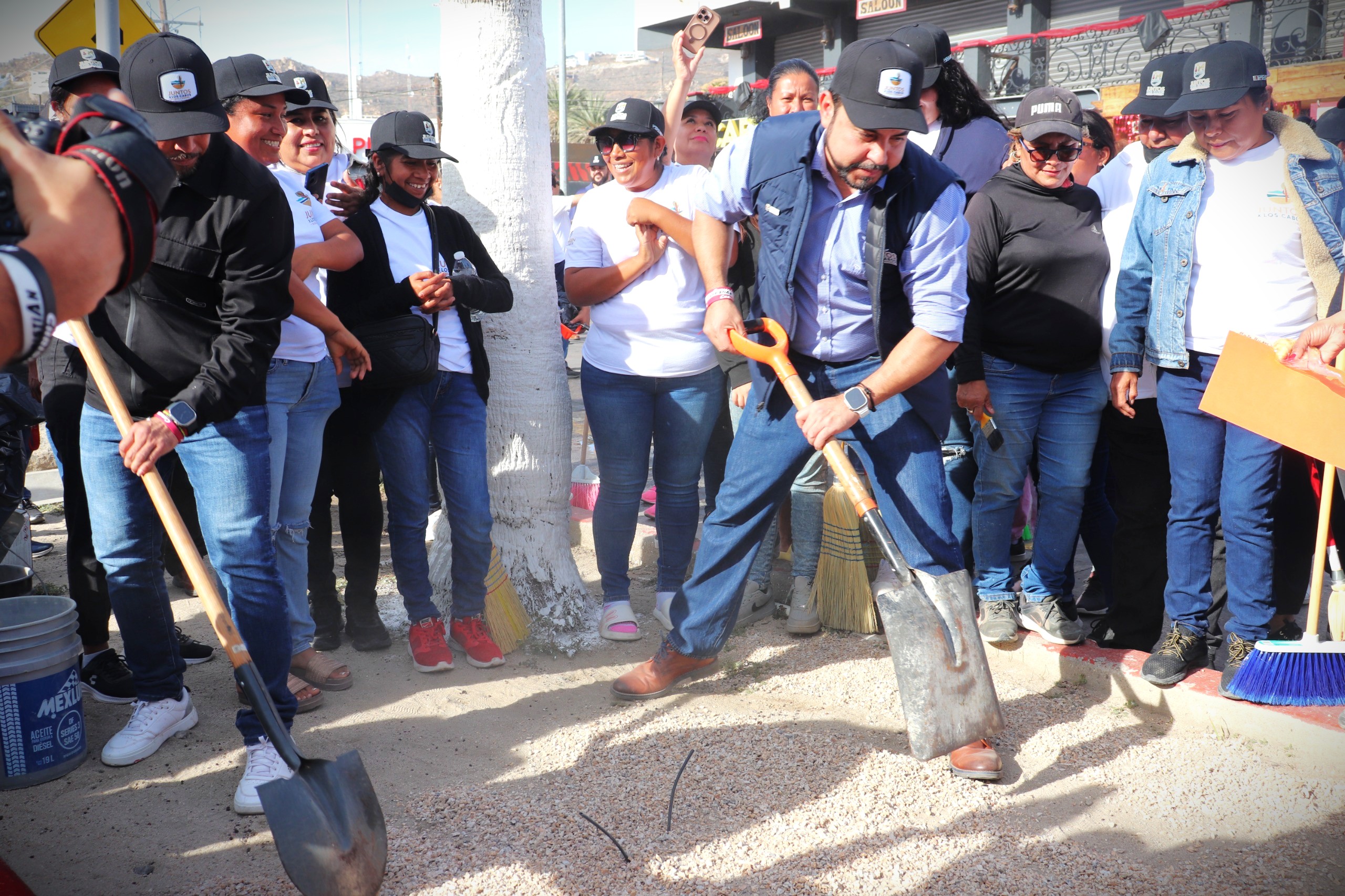 Arranca programa “Juntos por Los Cabos” con labores de mejora urbana en zona Centro de Cabo San Lucas