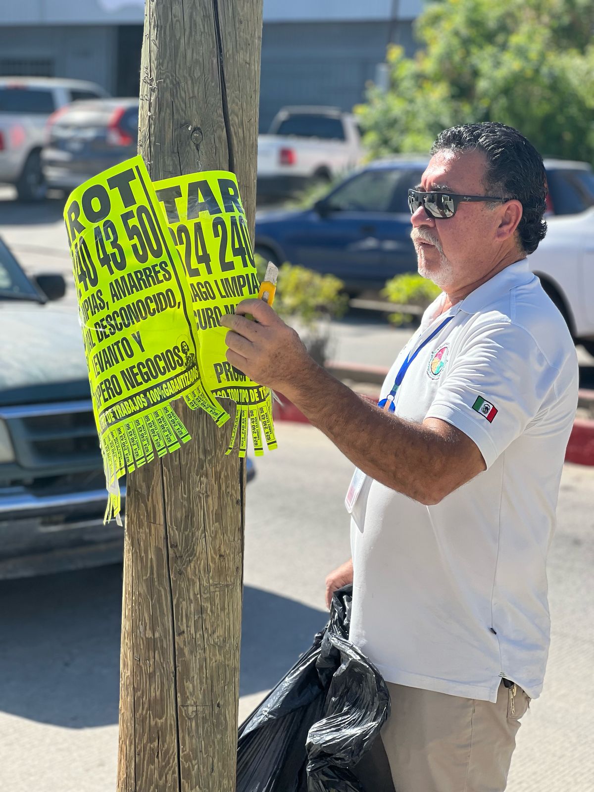 Continúan operativos contra publicidad invasiva en vía pública de Los Cabos