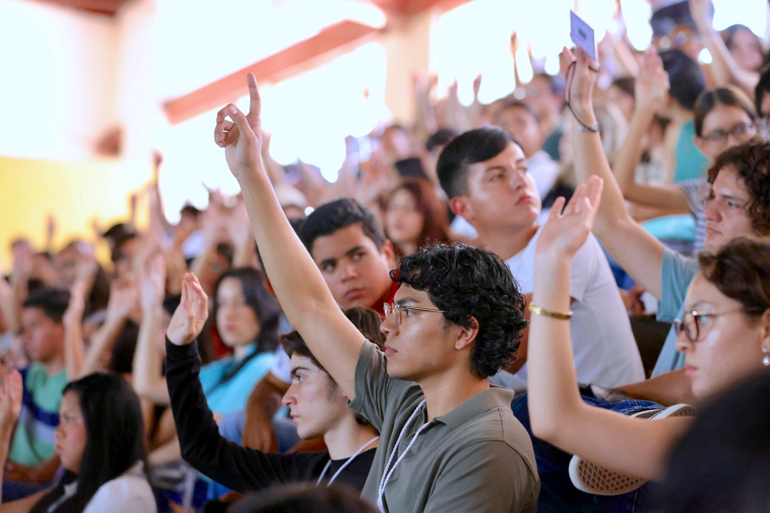 Participa Christian Agúndez en encuentro académico con estudiantes del Tecnológico de La Paz