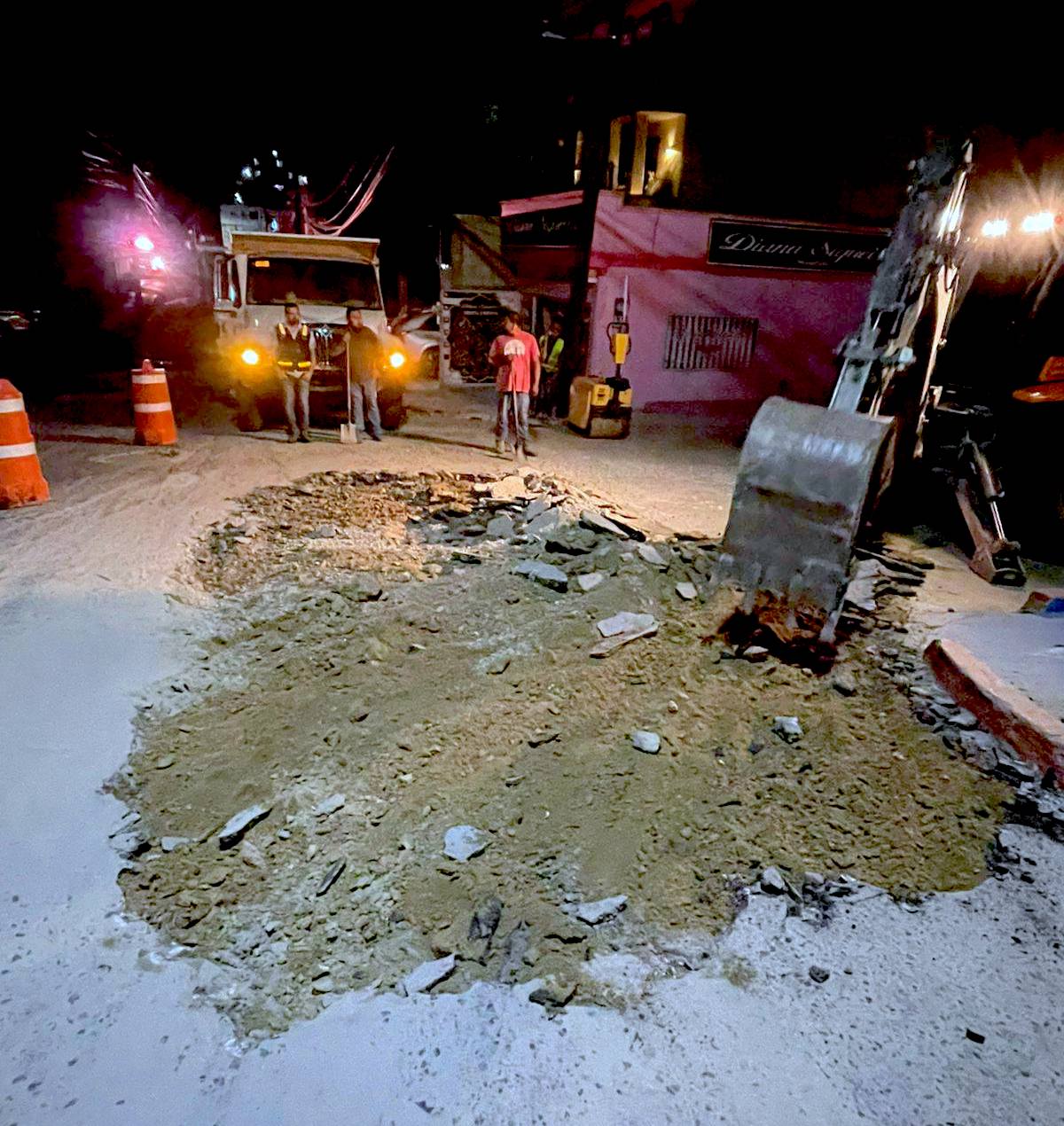 Atiende programa “Caza Baches” avenida Ignacio Zaragoza de San José del Cabo