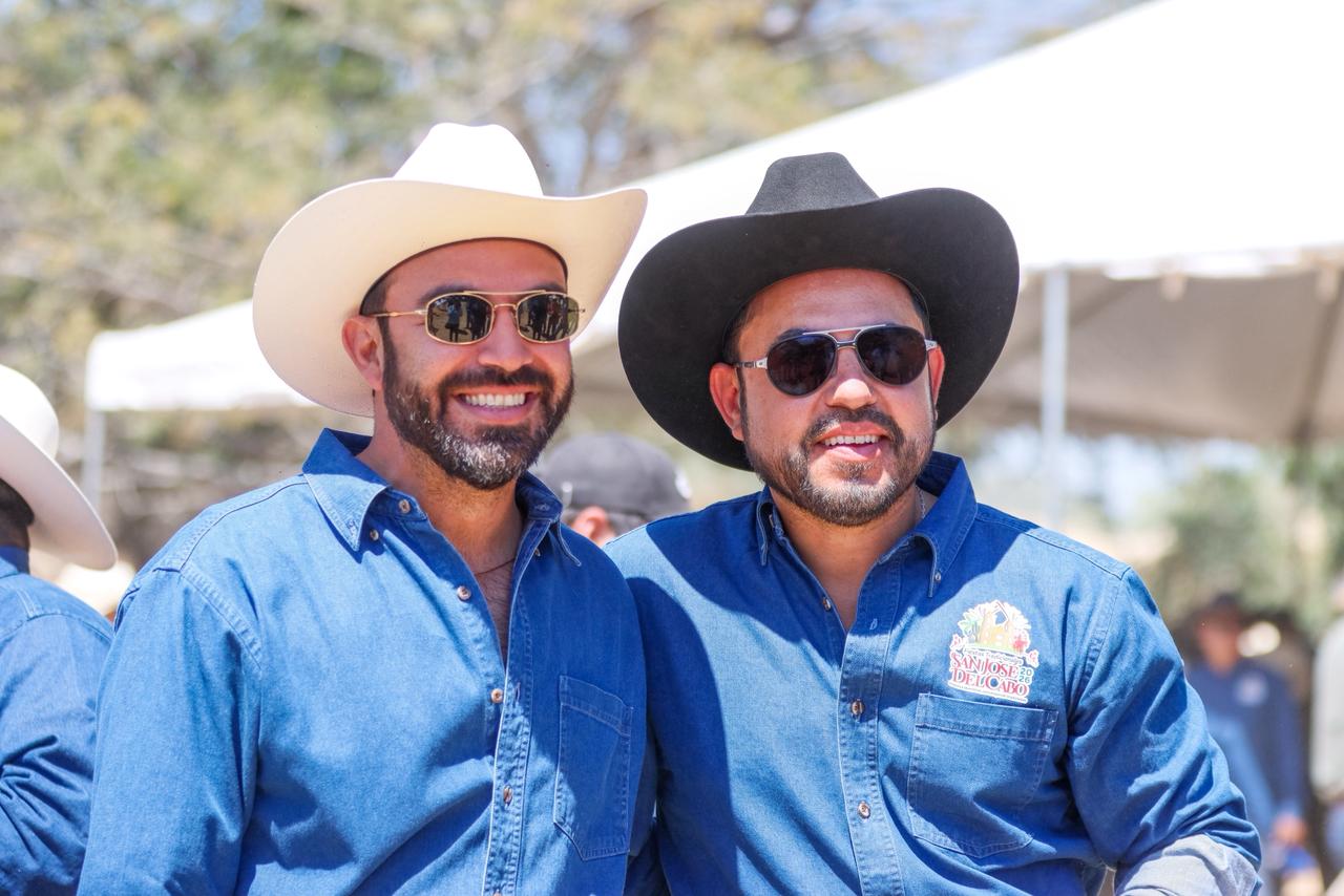 Alrededor de 1,300 jinetes de Los Cabos participaron en la Gran Cabalgata en honor al santo patrono San José