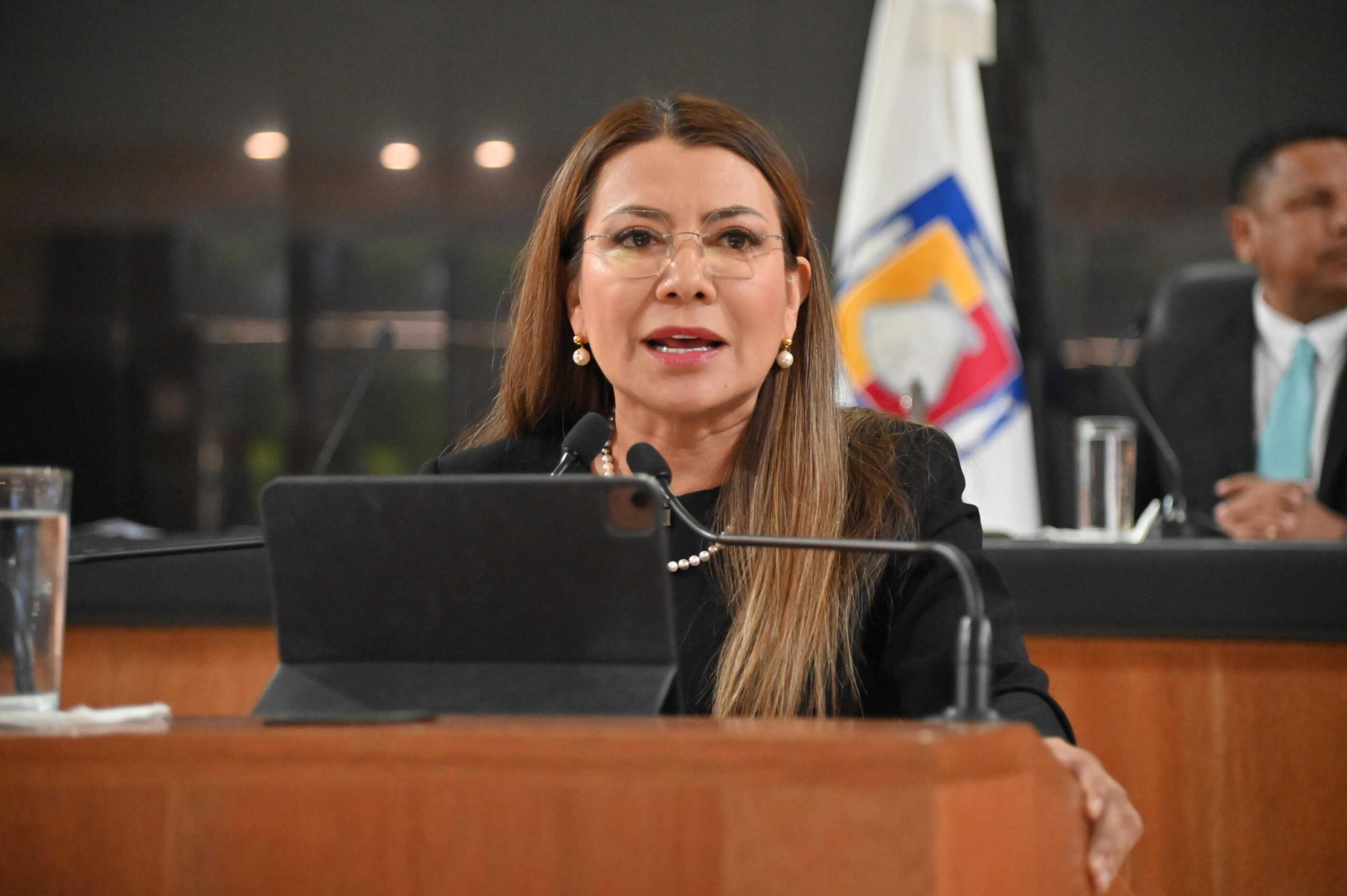 Propone diputada Lupita Saldaña equiparar penas para castigar a quien promueva el matrimonio infantil en BCS