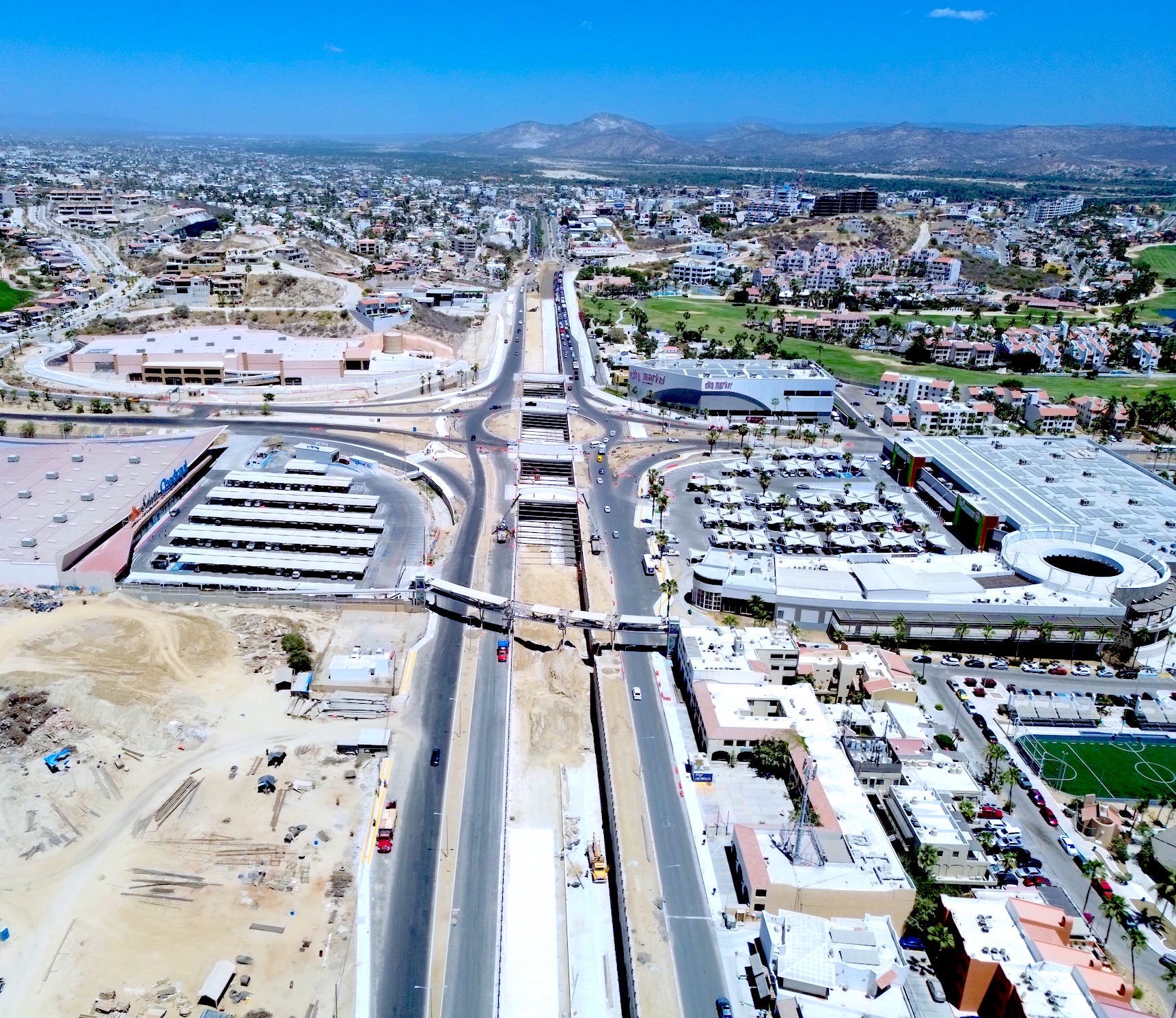 Glorieta de las Mujeres Libres presenta avance superior al 80%