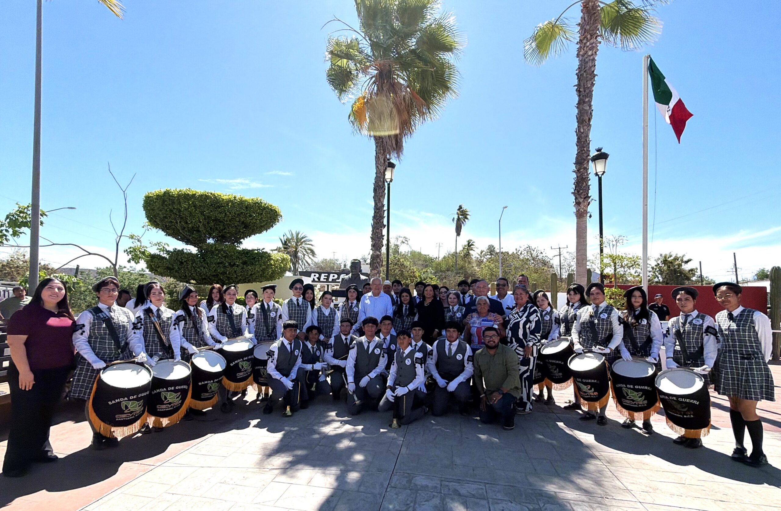 “La memoria histórica debe mantenerse viva”: VMCC en homenaje a Francisco J. Múgica en Santiago