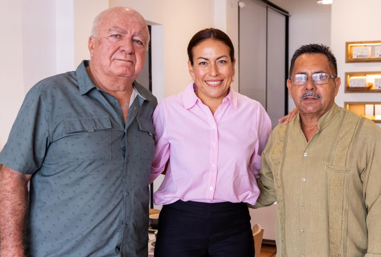 Milena Quiroga presenta modelo de transparencia ante empresarios de Los Cabos