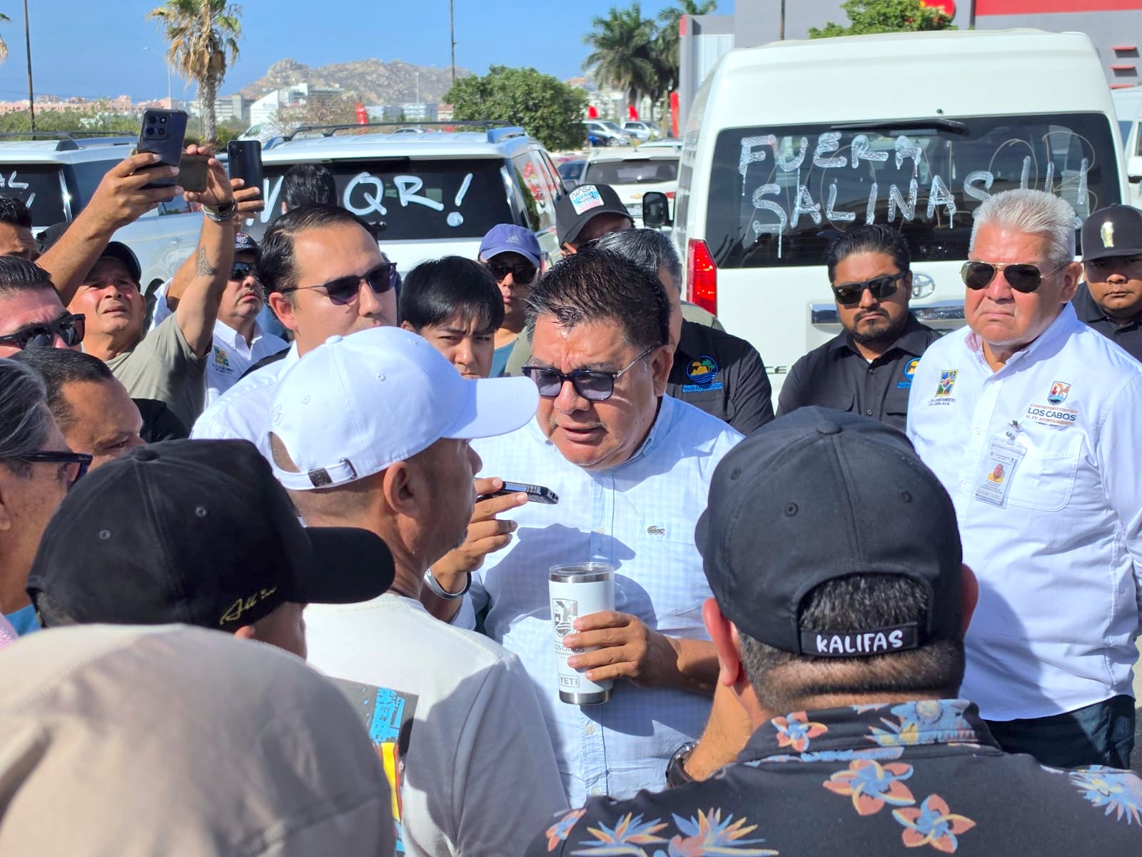 Crisis de agua en Brisas del Pacífico: vecinos bloquean y logran acuerdos con autoridades