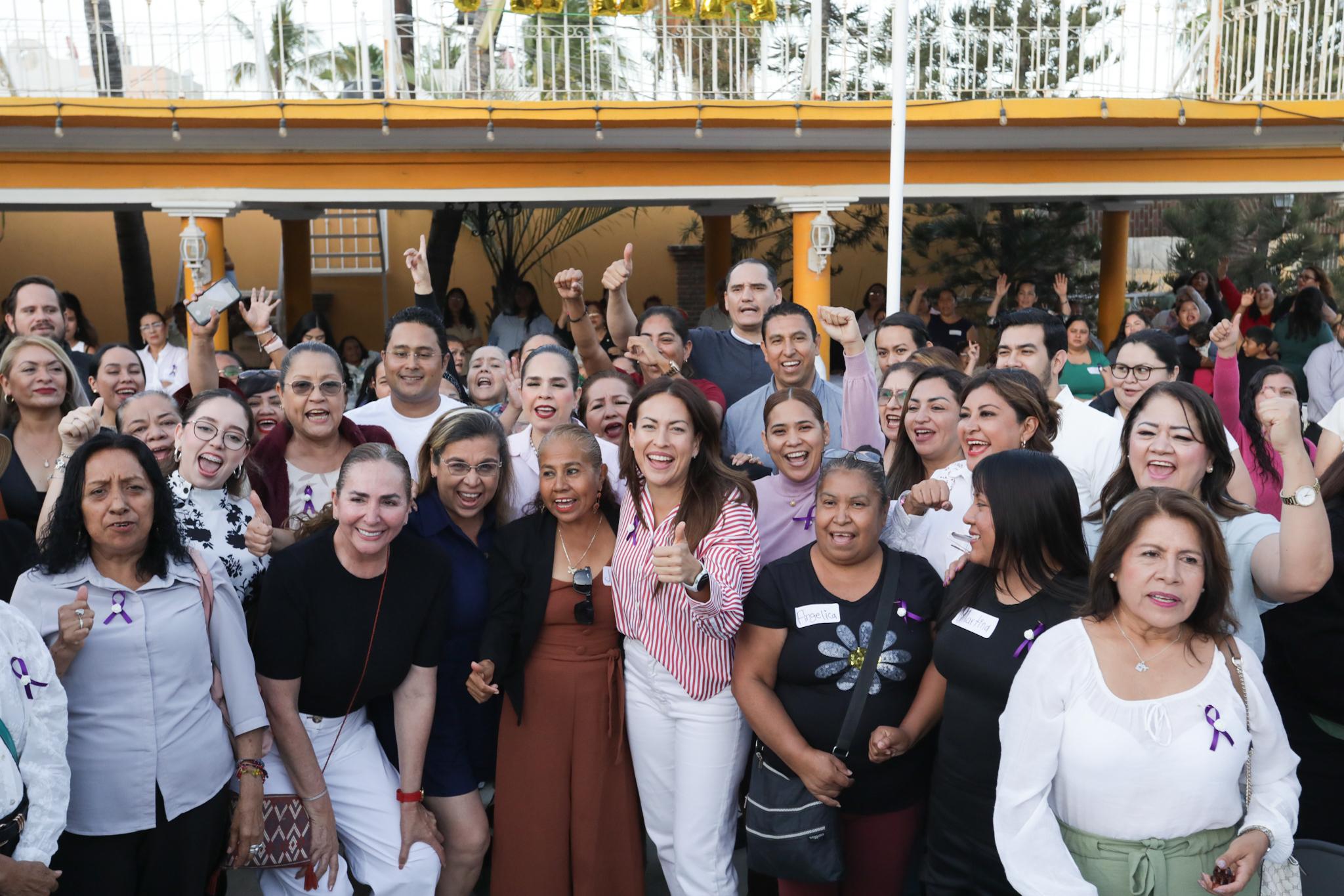 Milena Quiroga lleva a Los Cabos mensaje de respaldo y reconocimiento a las madres