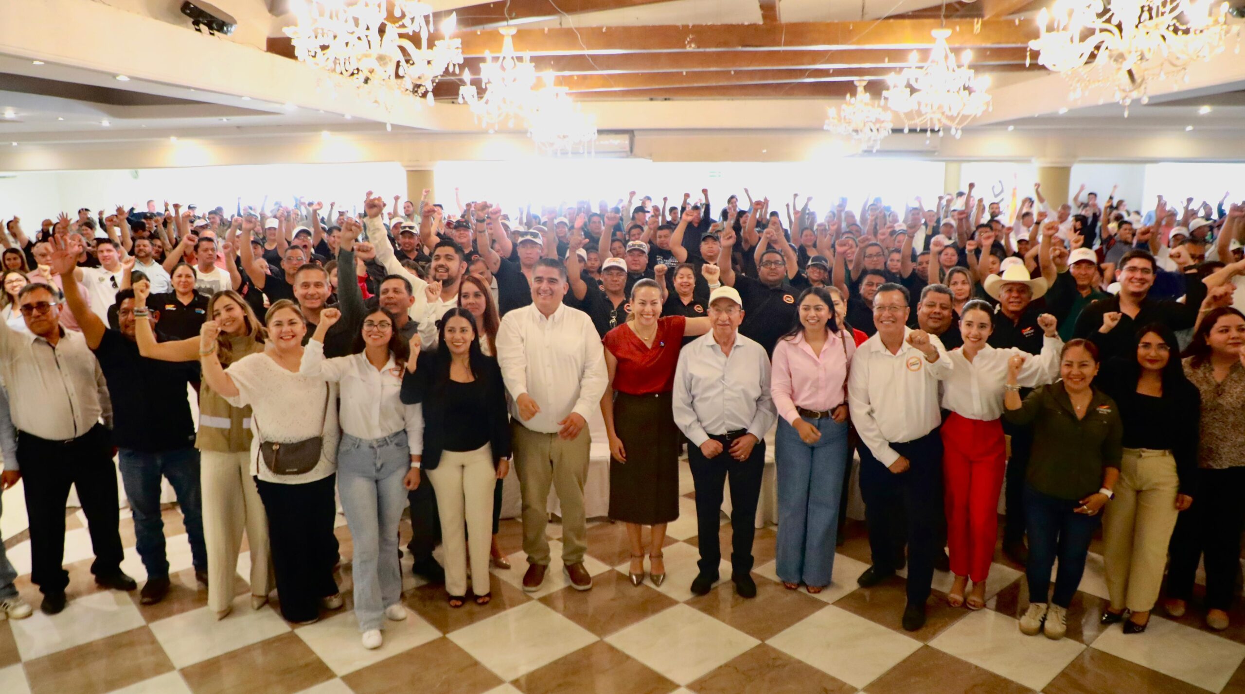 Más de 700 trabajadores de la CROC respaldan trabajo de Milena Quiroga en La Paz